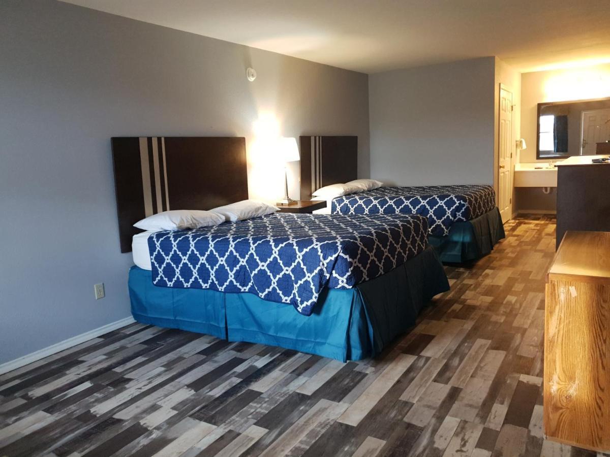Riata Inn - Crystal City Eksteriør billede